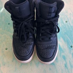 Nike Men’s Tennis Shoes Size9.5 in Good Condition Cash Only.77023