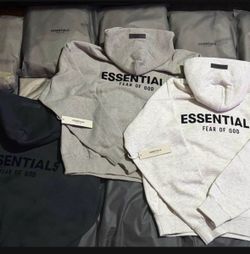 Essential hoodie