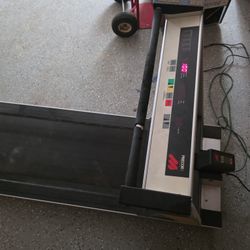 Precor 9.3 series treadmill