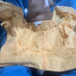 Women’s Love Tree Crop Top Size Small