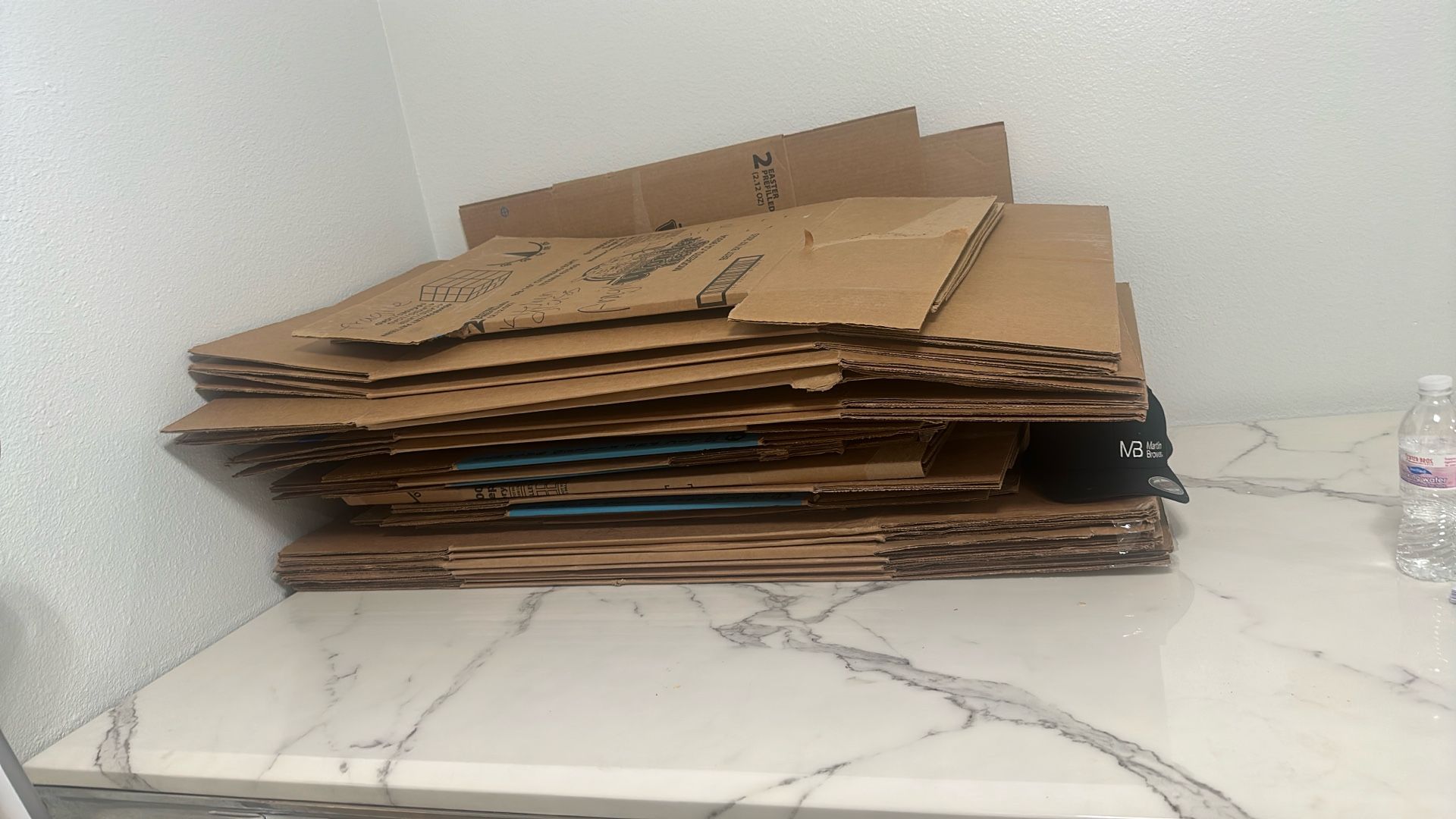 FREE BOXES!!! FIRTS COME, FIRST SERVED!