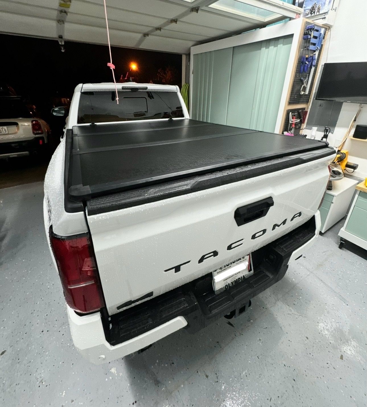 Toyota Tacoma 2016-2025 Tonneau Cover 6’ Bed