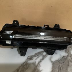 2020 2021 2022 2023 2024 2025 Cadillac XT6 GM Daytime Run Lamp Headlight OEM Used