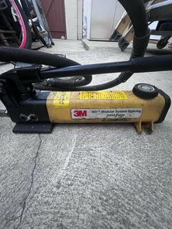3M pump