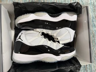 Air Jordan 11 Concord