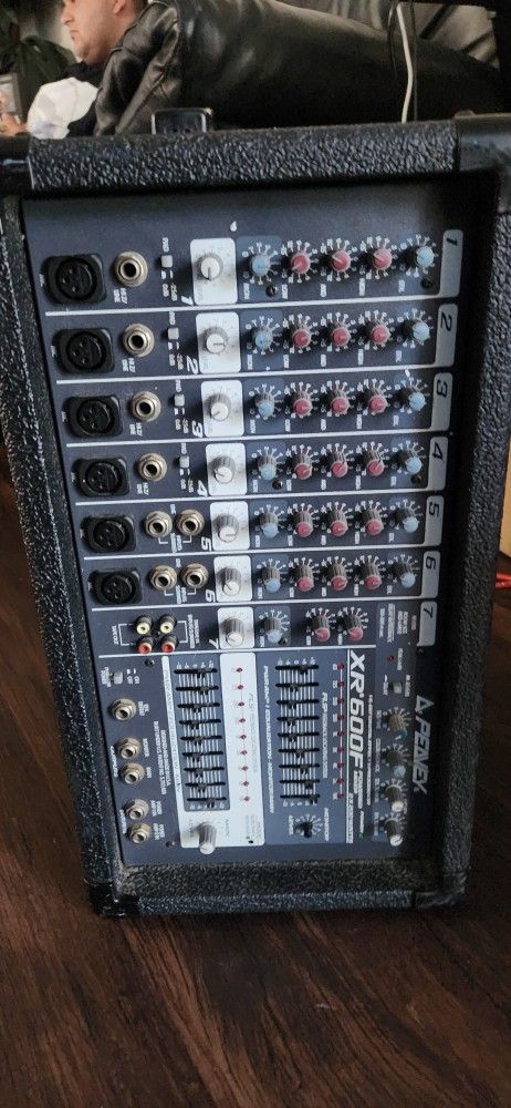 Peavey XR600F 7 Channel Powered Mixer