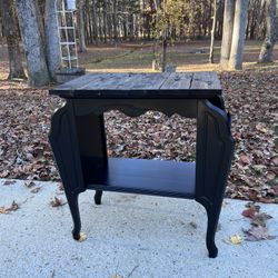Vintage Reconditioned Farmhouse Magazine Table 