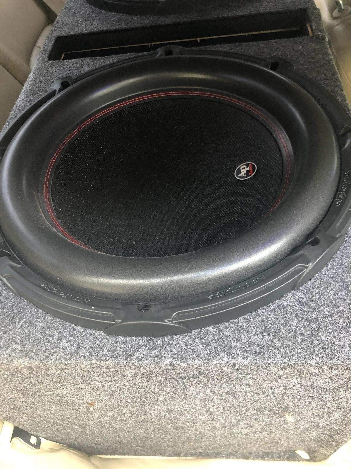 Audio pipe 15inch subs w/ box