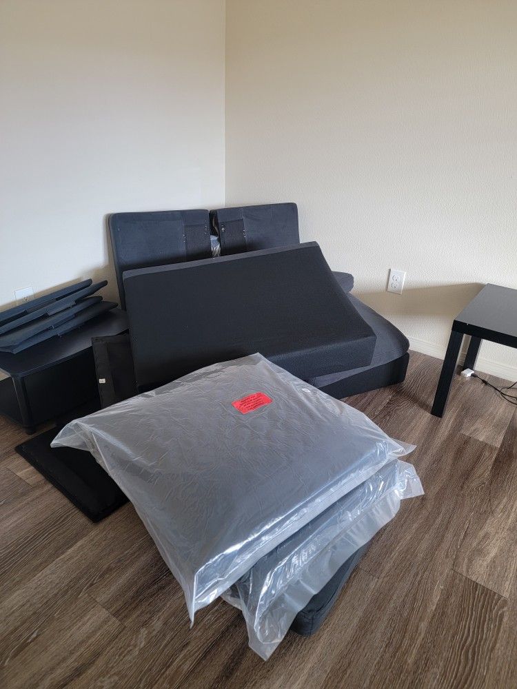 NEW** $500 COUCH FOR ONLY $150