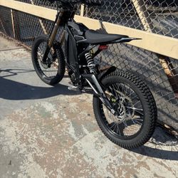 Stock Brand New 2025 Surron Light Bee X