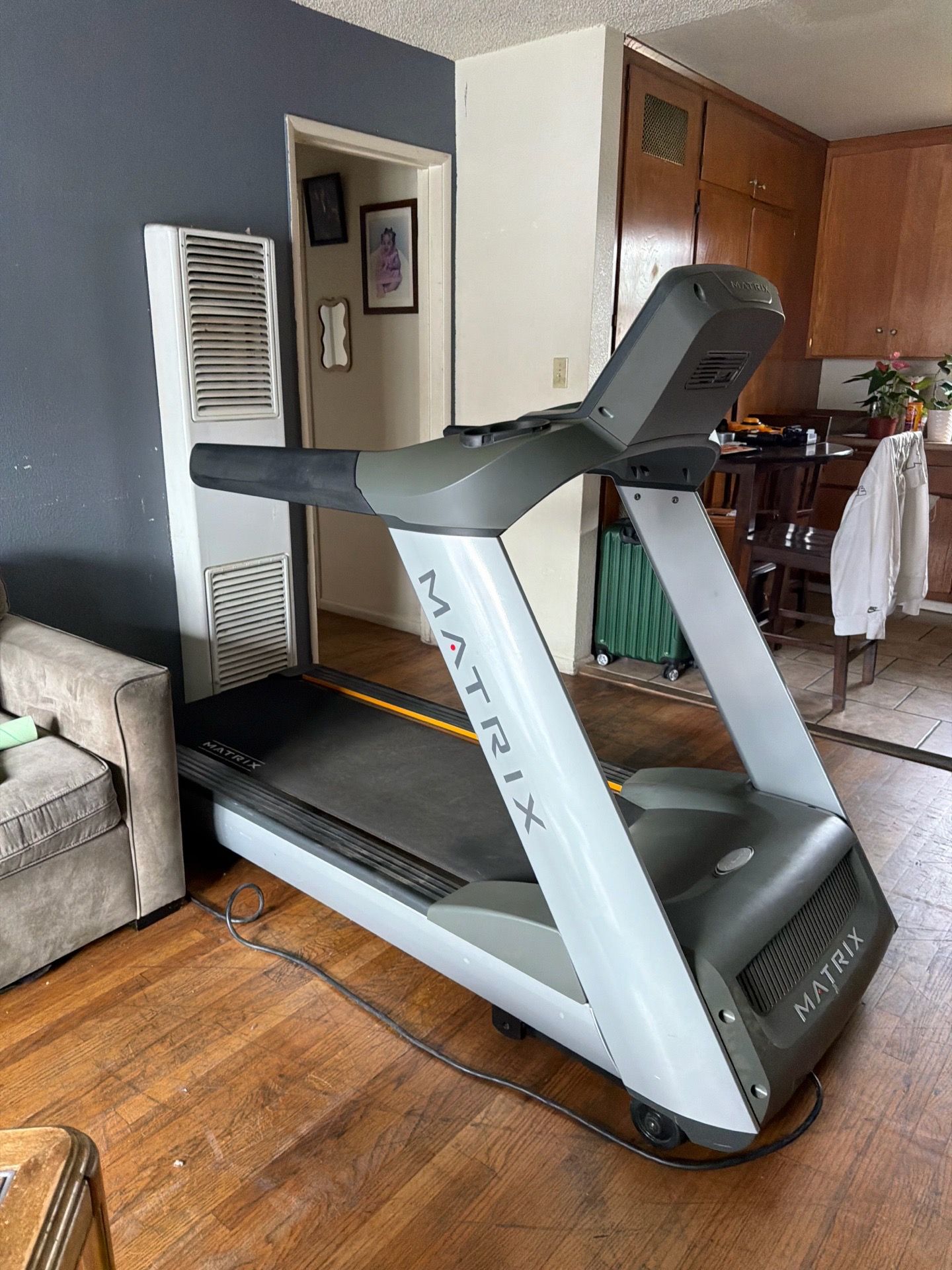 MATRIX COMMERCIAL TREADMILL T5X