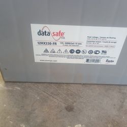 4x 12HX330-FR 12 Volt UPS batteries