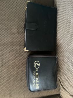 2004 Lexus manual and first aid kit