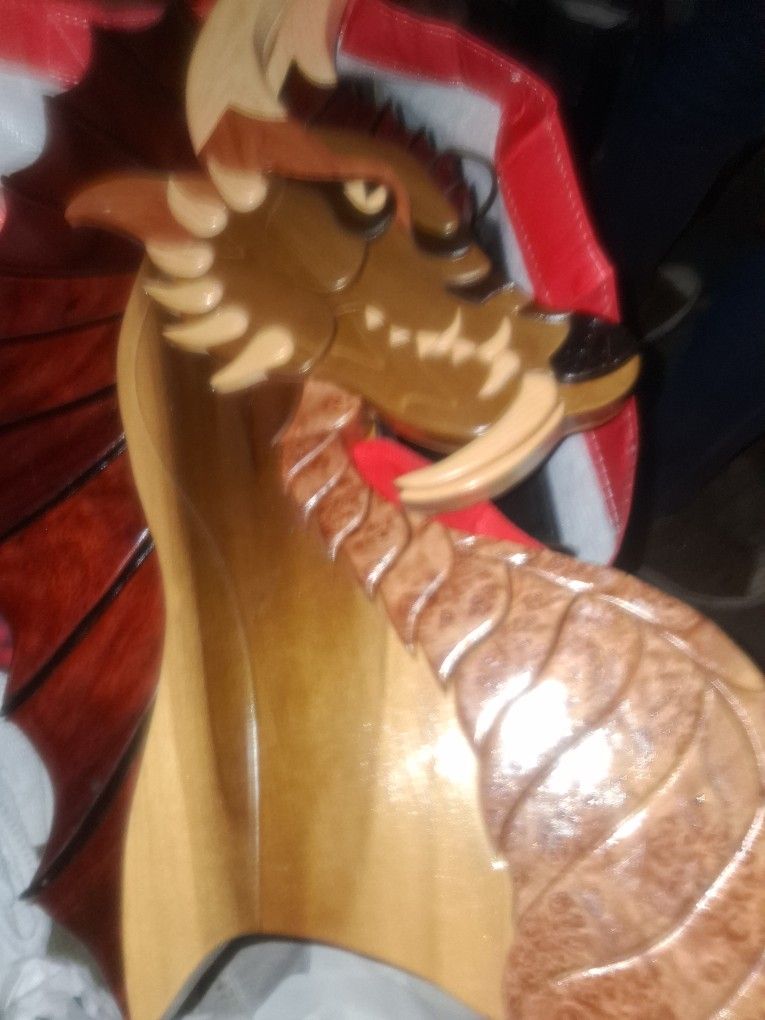 Wooden Dragon Decor Item