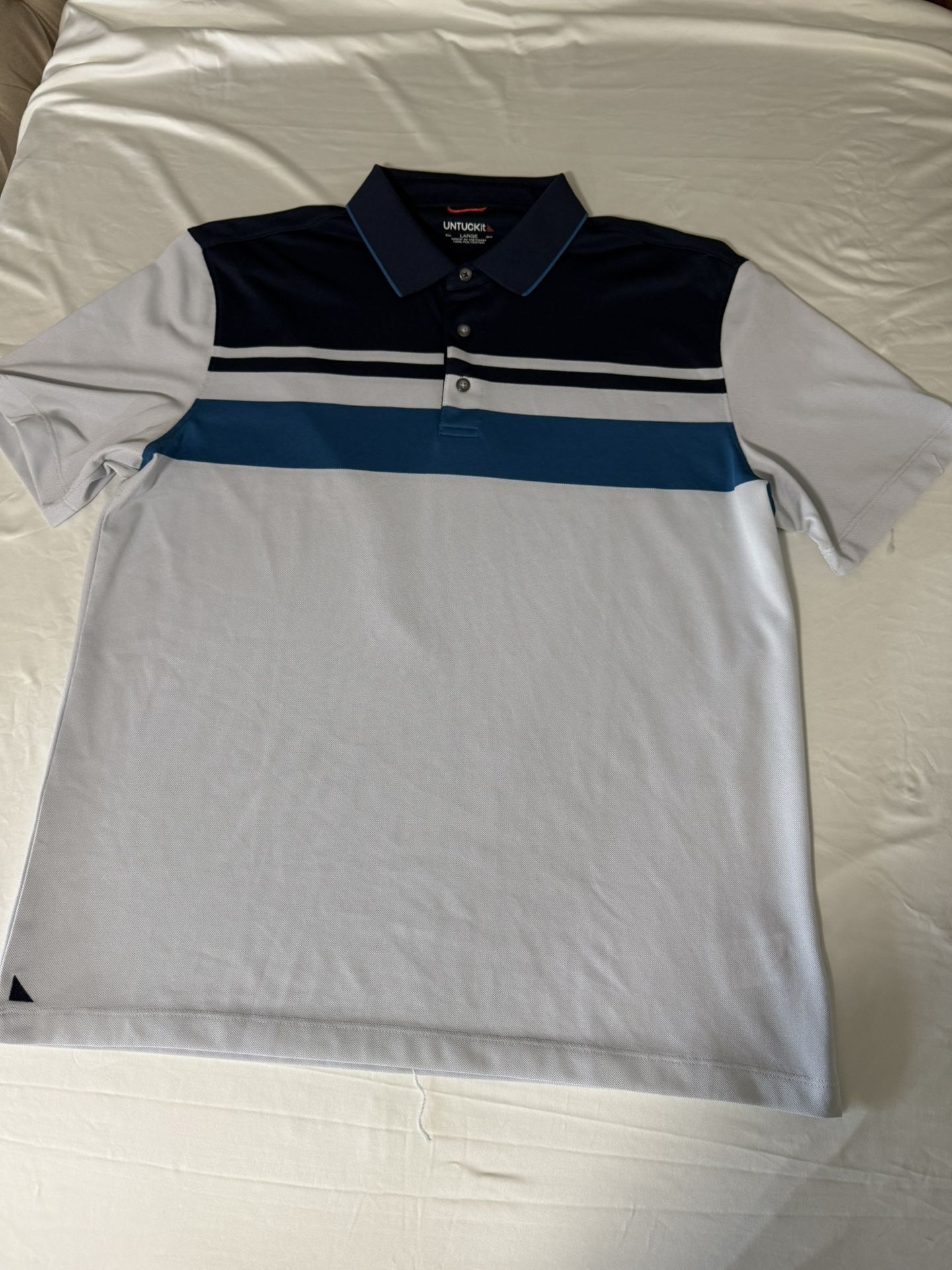 Men’s Untuck It Polo Size Large 