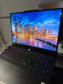 Lenovo Legion Pro 5 RTX 5060 / 32GB / 1TB OLED