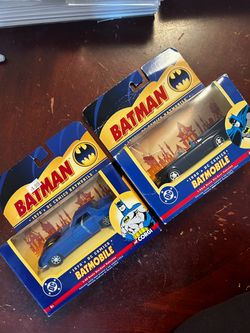 CORGI Batman Batmobile Dc Comics Die-Cast Set SEALED