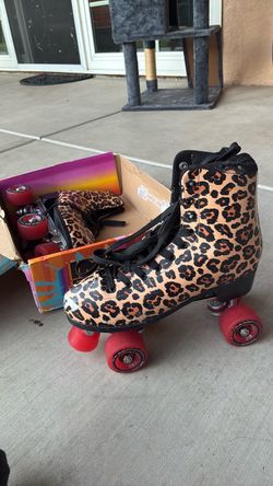 Size 11 impala roller skates