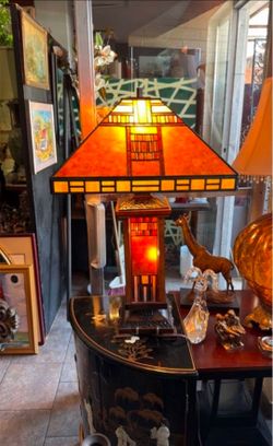 Beautiful stunning Tiffany style Table Lamp