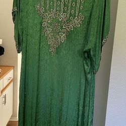 Beautiful Green Galabiya Brand New 