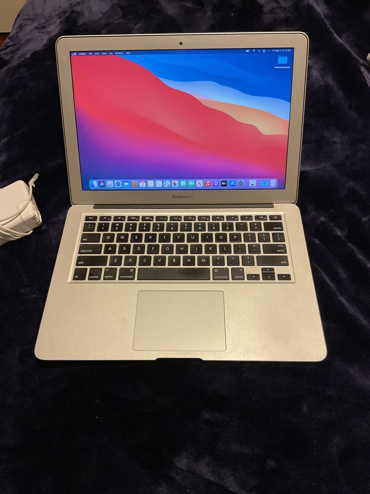 Apple MacBook Air {read Details}