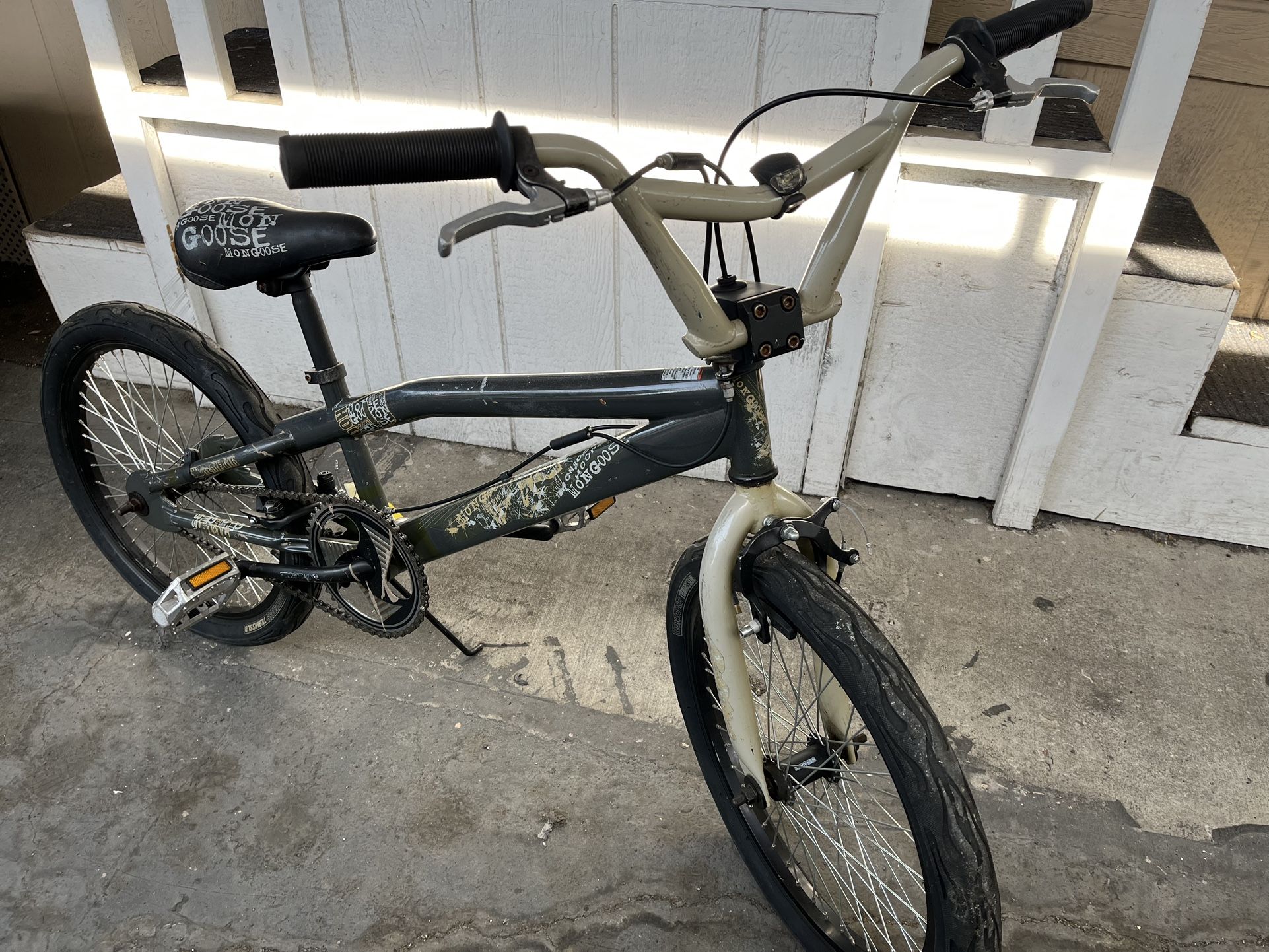 bike evryting work good tires size 20”