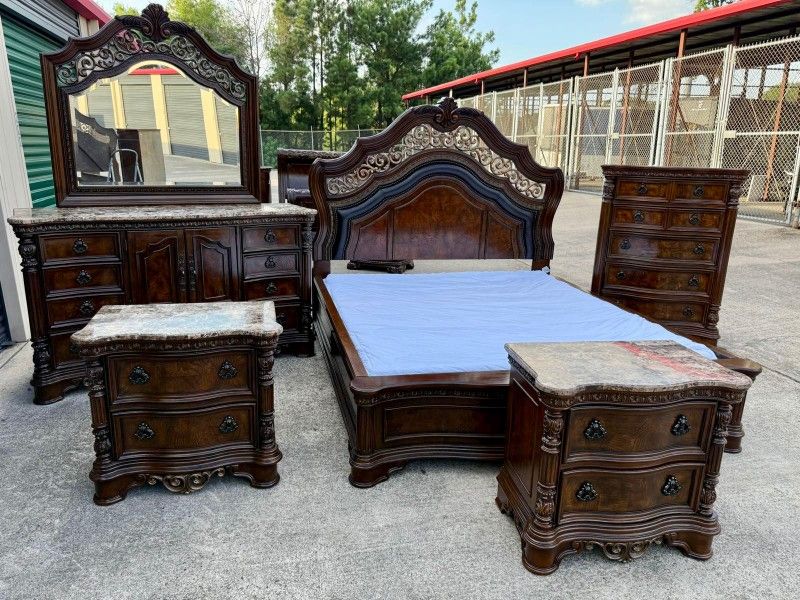 King Bedroom Set