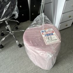 Hello Kitty Ottoman Storage New In Box