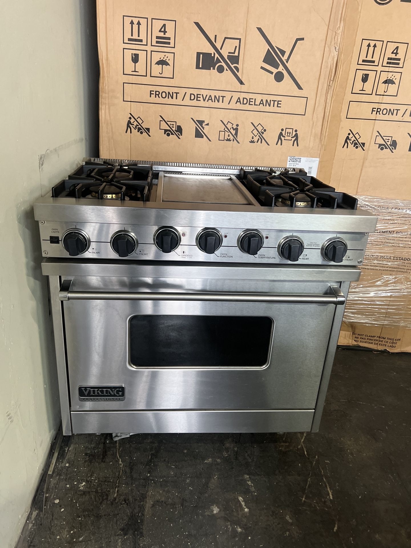 Viking 36”Wide Dual Fuel Range Stove In Stainless Steel