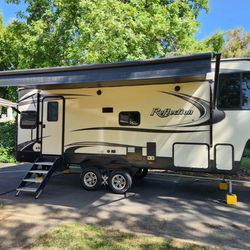 2019 Grand Design Reflection 150 Series Travel Trailer 6" Lifted 5th Wheel