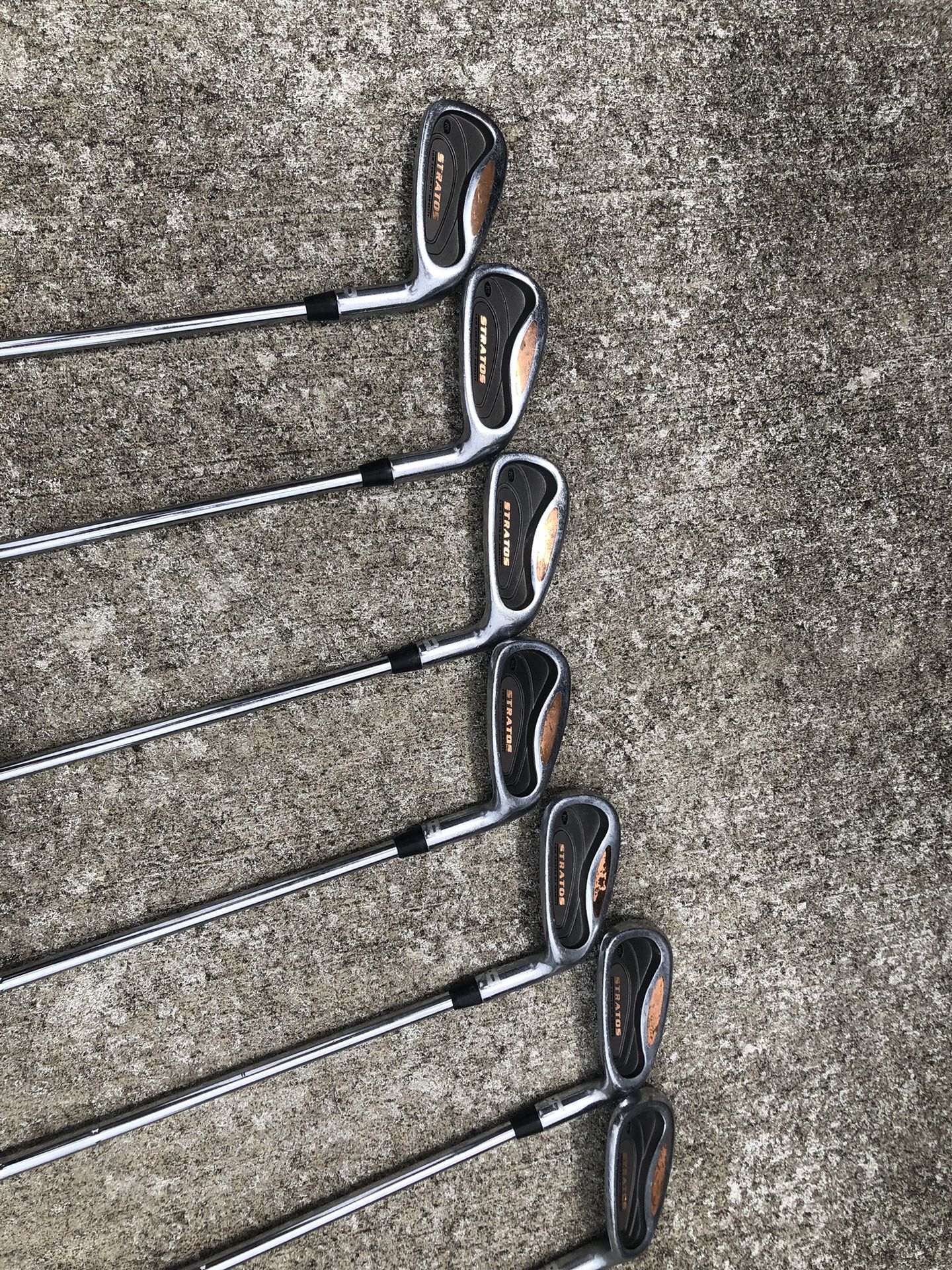 7 Stratos Golf Clubs