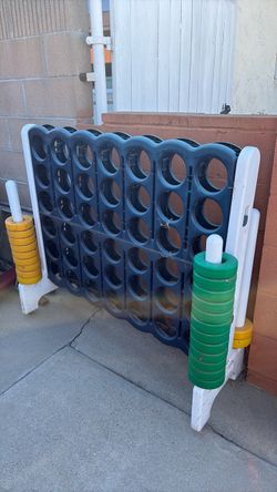 Outdoor connect4 kids