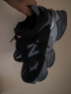 New Balance 9060 Black & Grey Sneakers