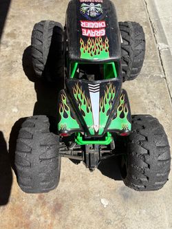 Rc mega grave digger 1:16 two feet tall