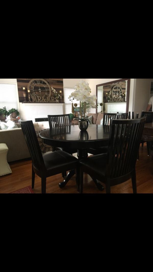 Farmhouse Heavy Dining Room Table And 8 Chairs With Extended Leaf To Farmhouse Heavy Dining Room Table And 8 Chairs With Extended Leaf To Make Ger Or Smaller For In Lodi Ca Offerup