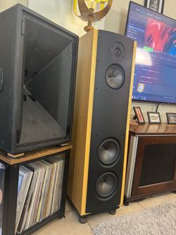Magico V3 Floostanding Speakers
