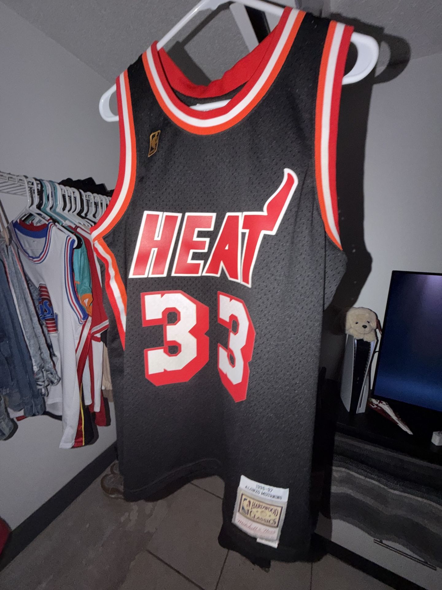 Miami Heat Alonzo Mourning Mitchell & Ness Jersey (GREAT QUALITY)