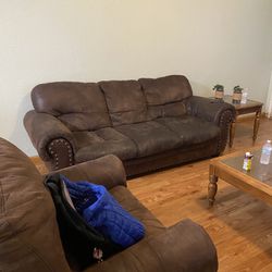 3 Set Couch With Recliner 