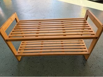 Shoe rack (like new)