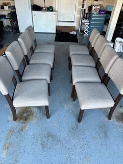 Thomasville Dining Table and Chairs