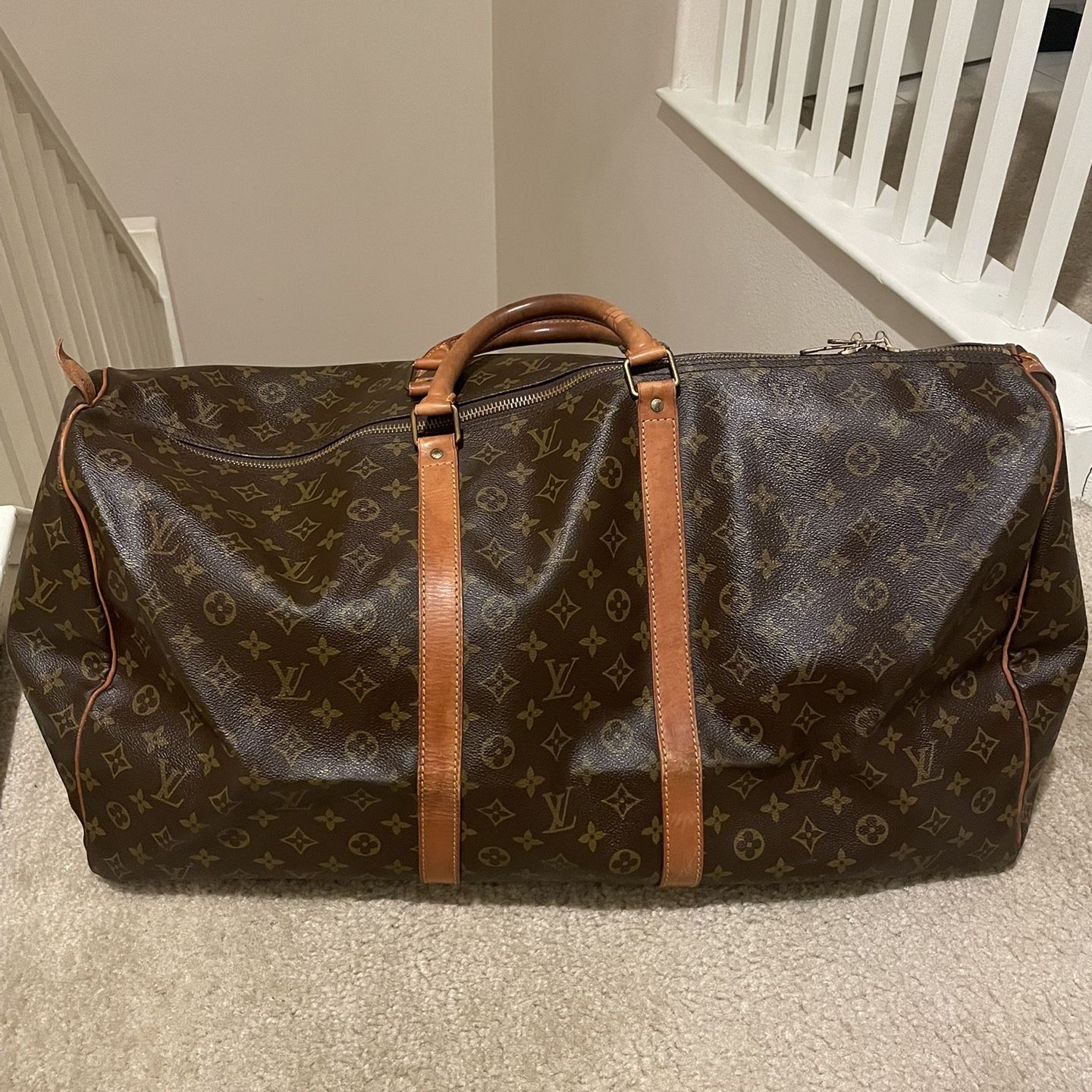 Supreme LV Duffle for Sale in Fresno, CA - OfferUp