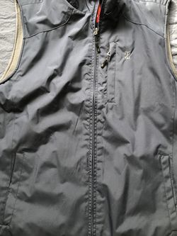 New Izod Zip Up Sleeveless Jacket