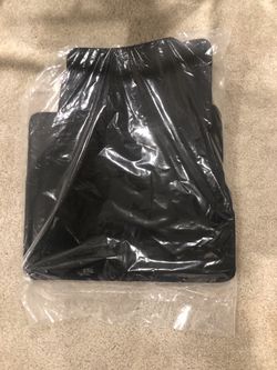 Chevy Equinox 2010-2017 black floor mats