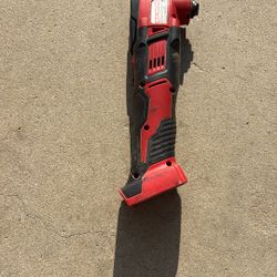 Milwaukee Multi Tool 