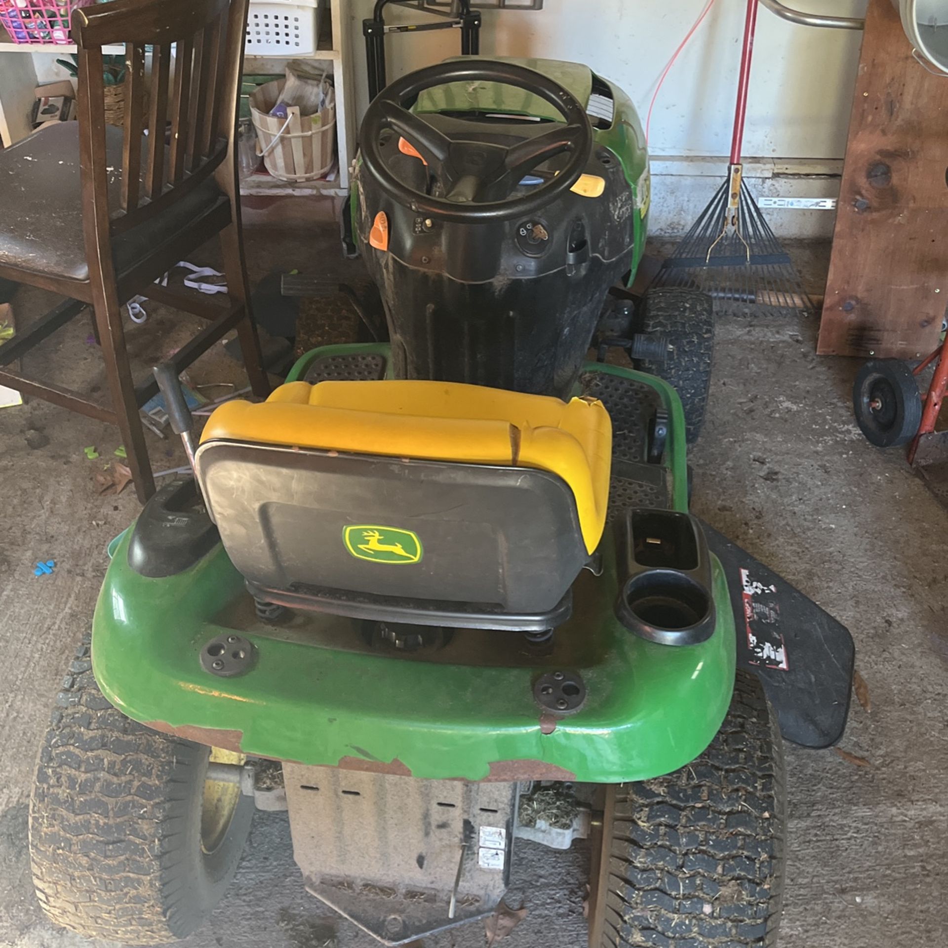 John Deer Riding Mower 