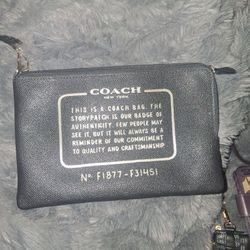 COACH WRISTLET – NEVER USED, EXCELLENT CONDITION