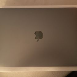 MacBook Pro 2022 13in