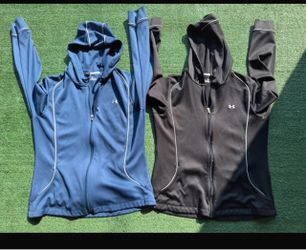 Women’s under Armour sweater medium