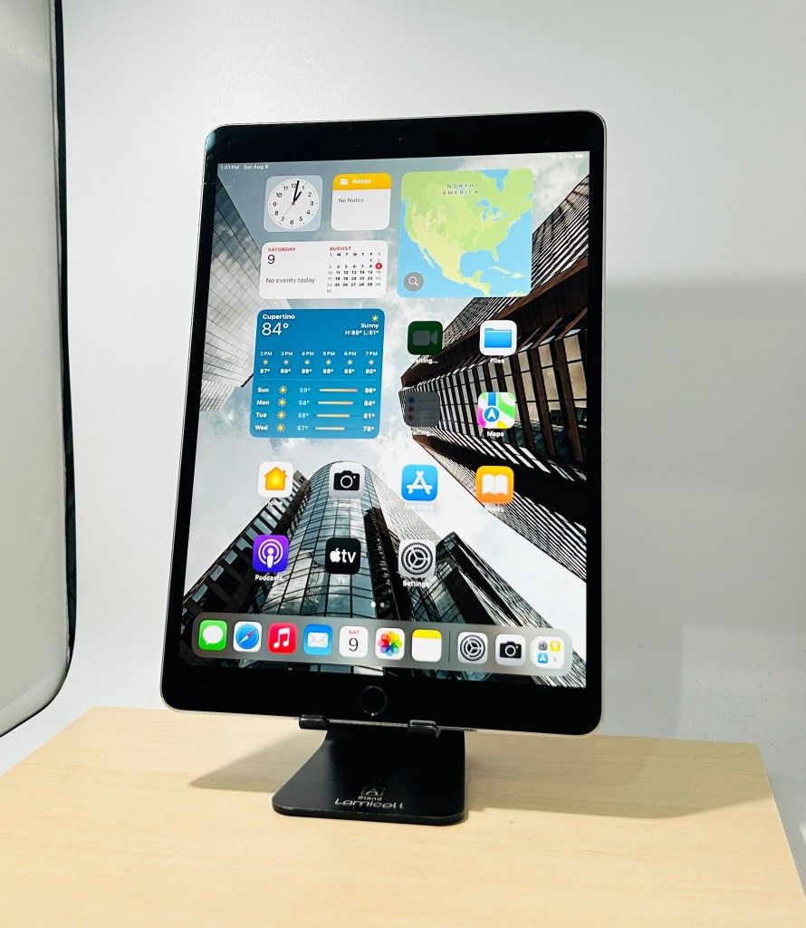 Apple iPad Pro 10.5” 64GB iOS 17 Fully Functional