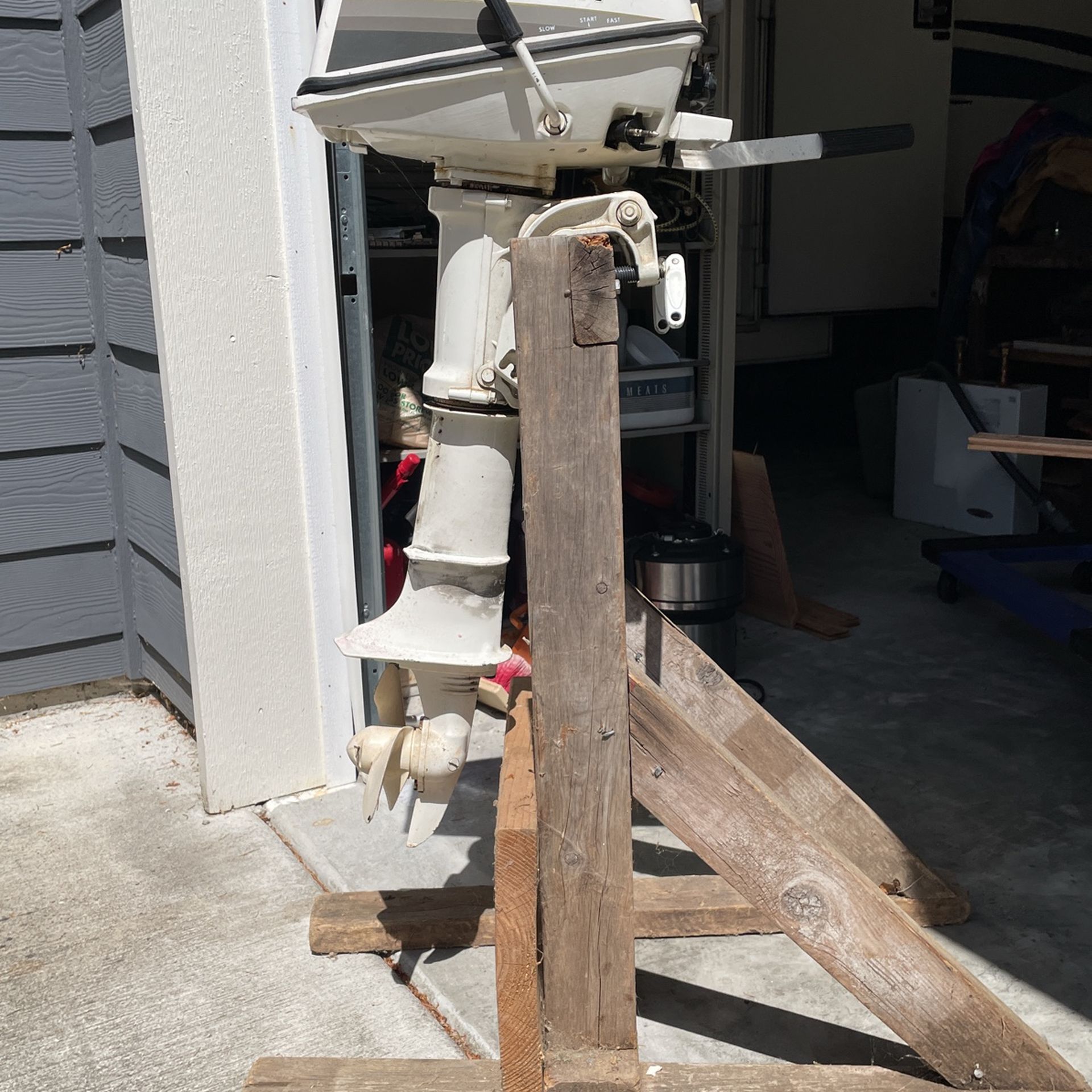 4 HP Johnson Outboard Motor